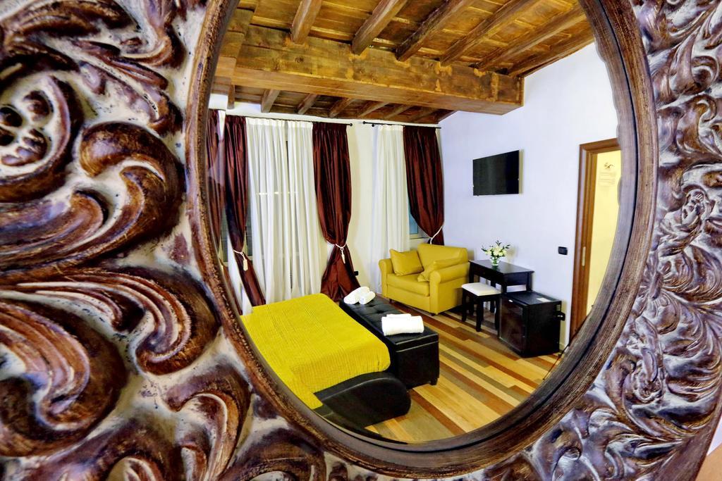 Pensión Hub Spagna Roma
